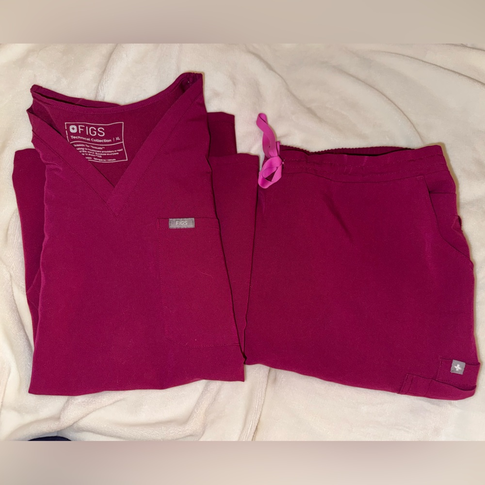 Figs Dark Magenta Set
